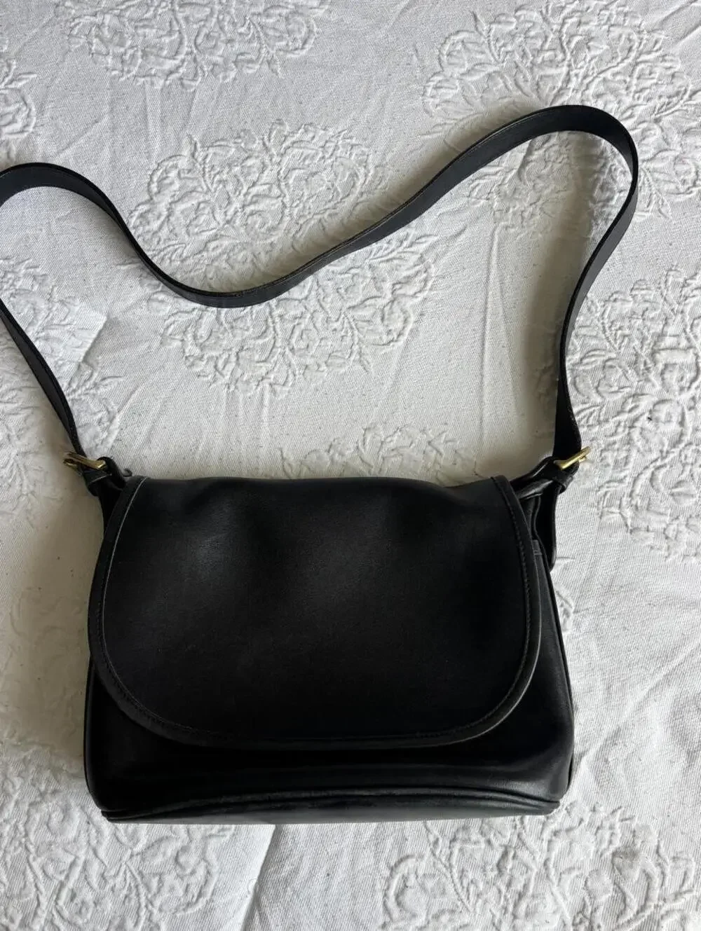 Vintage Coach black soho Fletcher leather crossbody bag